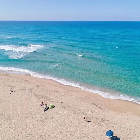 Panoramic Sea View In In With Pool מלון דירות