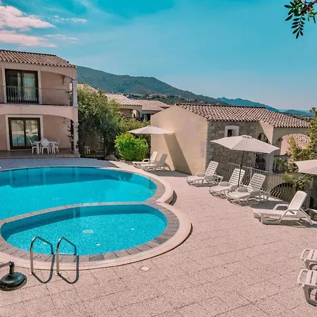 Panoramic Sea View In In With Pool מלון דירות